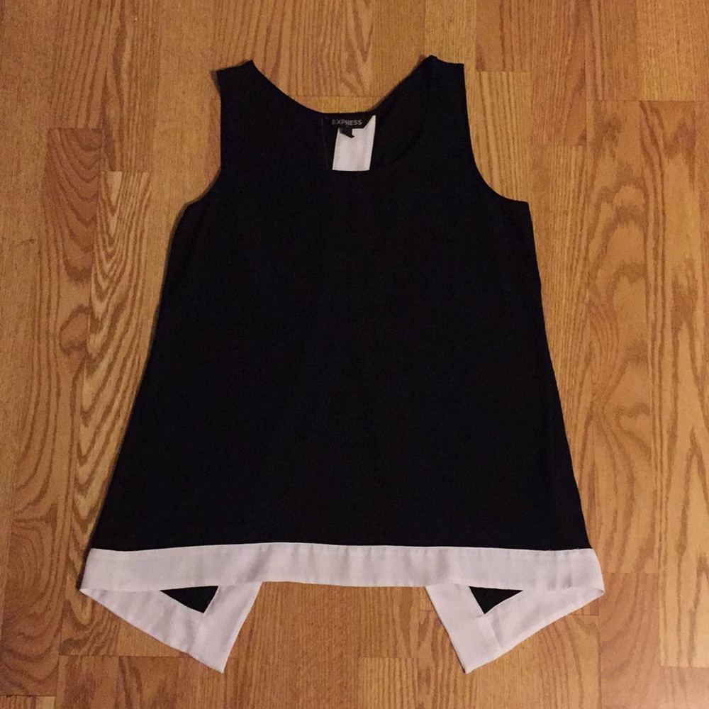 Express flowy black and white top with open back
